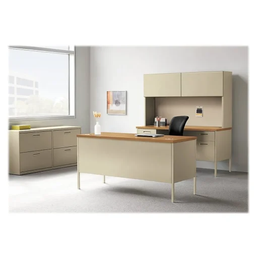 HON Computer Desks<Metro Classic 60" Double Pedestal Desk, Harvest (P3262CL)